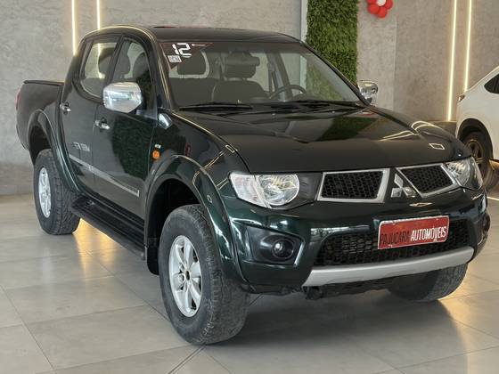 MITSUBISHI L200 TRITON 3.2 HPE 4X4 CD 16V TURBO INTERCOOLER DIESEL 4P AUTOMÁTICO